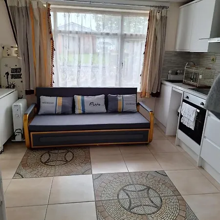 Luxury Apartment In Birmingham With Free Parking. Exterior photo