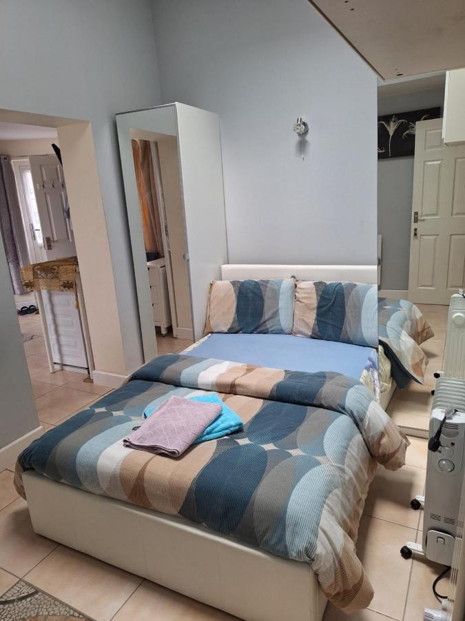Luxury In With Free Parking. * Birmingham